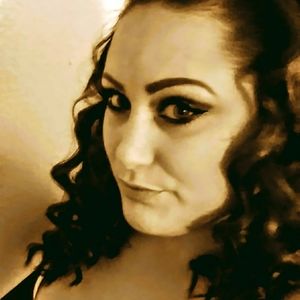 Meet your Posher, Elisha
